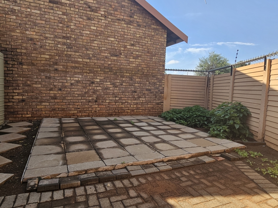 2 Bedroom Property for Sale in Riviera Northern Cape